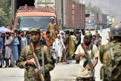 Transporters suffer due to Torkham border closure amid Afghanistan-Pakistan tensions