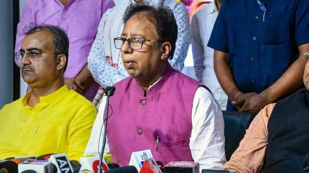 ‘No row over Nitish as CM… Our slogan is Pachees se Tees, Narenda aur Nitish’: ex-Bihar BJP chief | Political Pulse News