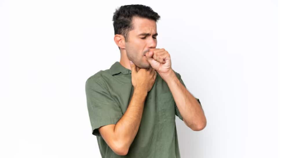 Symptoms Of Lung Cancer: Oncologist Reveals Early Warning Signs, Warns Even Non-Smokers Need To Be Careful | Health News