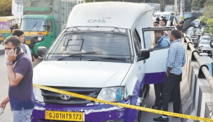 Law and order goes for a toss in Congress-ruled Karnataka, criminals posing as RBI officials loot ₹7 crore in Bengaluru