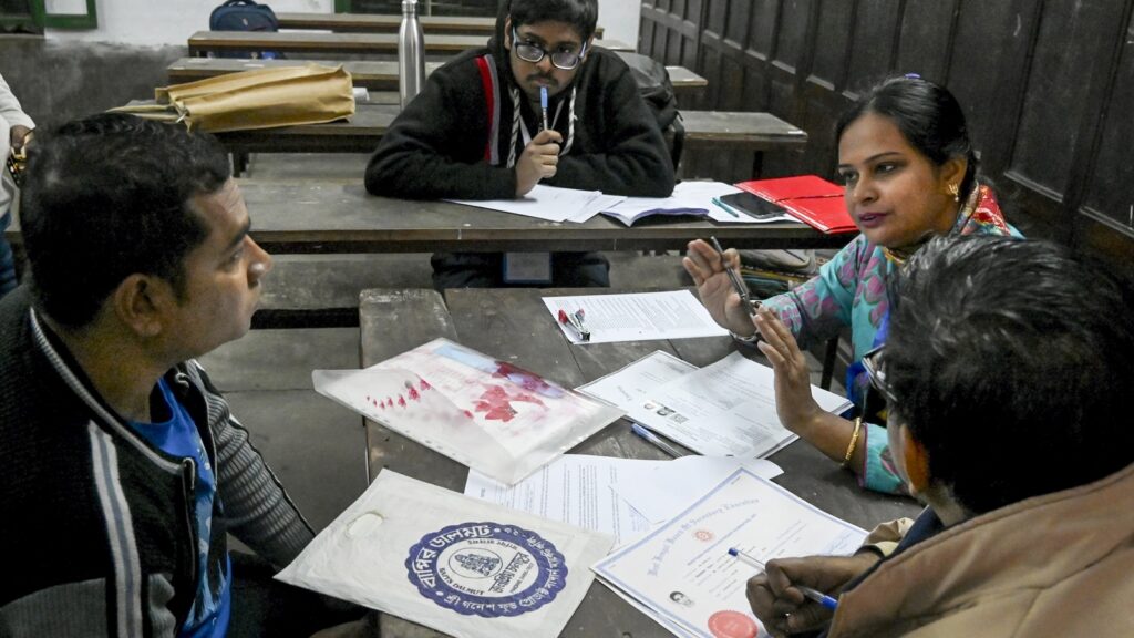 SIR hearings of ‘unmapped’ voters paused in Bengal | Political Pulse News