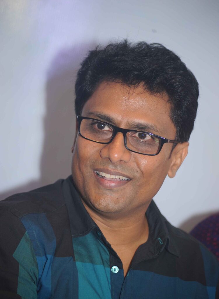 I AM LOYAL TO MY SCRIPT AND MY WIFE: PRAKASH VEER