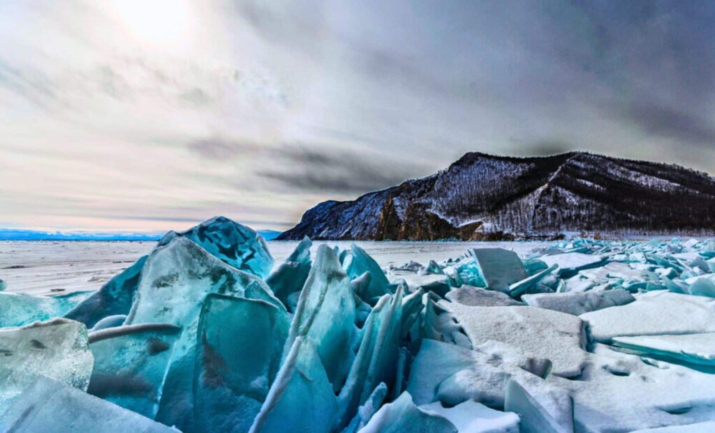 A Hole the Size of Switzerland Opened in Antarctica’s Sea Ice, Revealing a Powerful Force Hidden for Decades